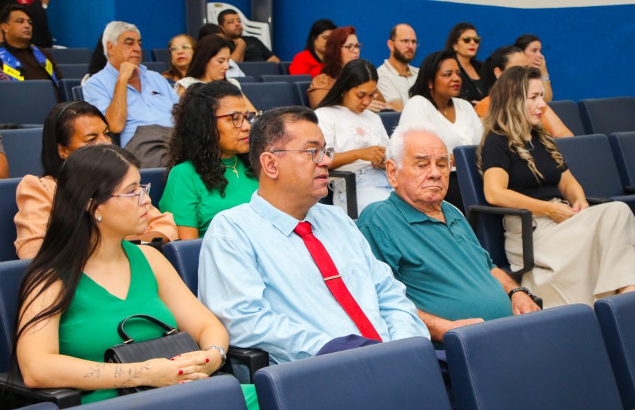 Novos conselheiros tomam posse para mandatos de dois anos