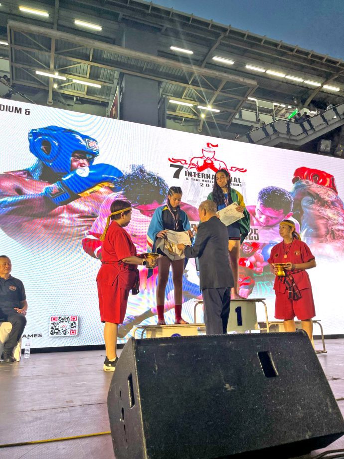 DE TRÊS LAGOAS PARA O MUNDO – Marianny Ribeiro conquista prata inédita no Campeonato Mundial de Muay Thai DE TRÊS LAGOAS PARA O MUNDO – Marianny Ribeiro conquista prata inédita no Campeonato Mundial de Muay Thai