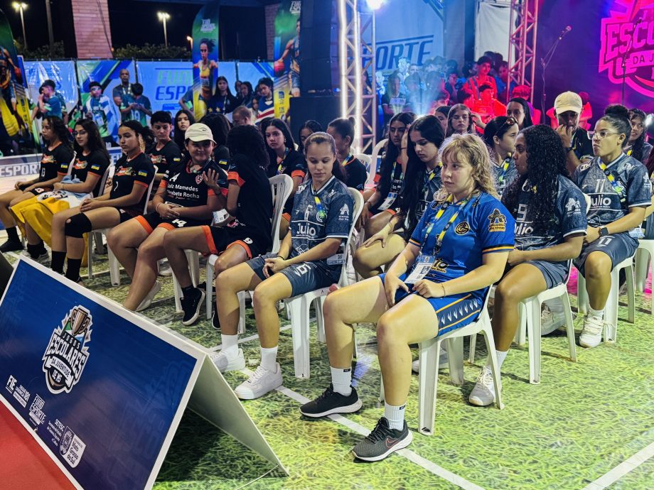 Vôlei feminino de Três Lagoas conquista ouro com campanha invicta; time masculino e equipe de futsal ficaram em 2º