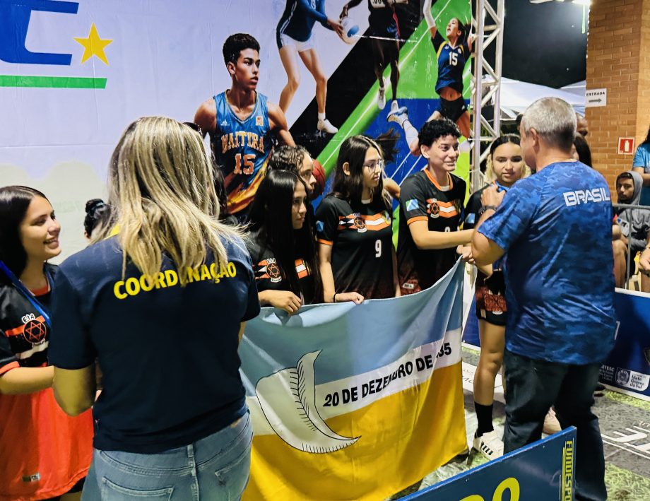 Vôlei feminino de Três Lagoas conquista ouro com campanha invicta; time masculino e equipe de futsal ficaram em 2º