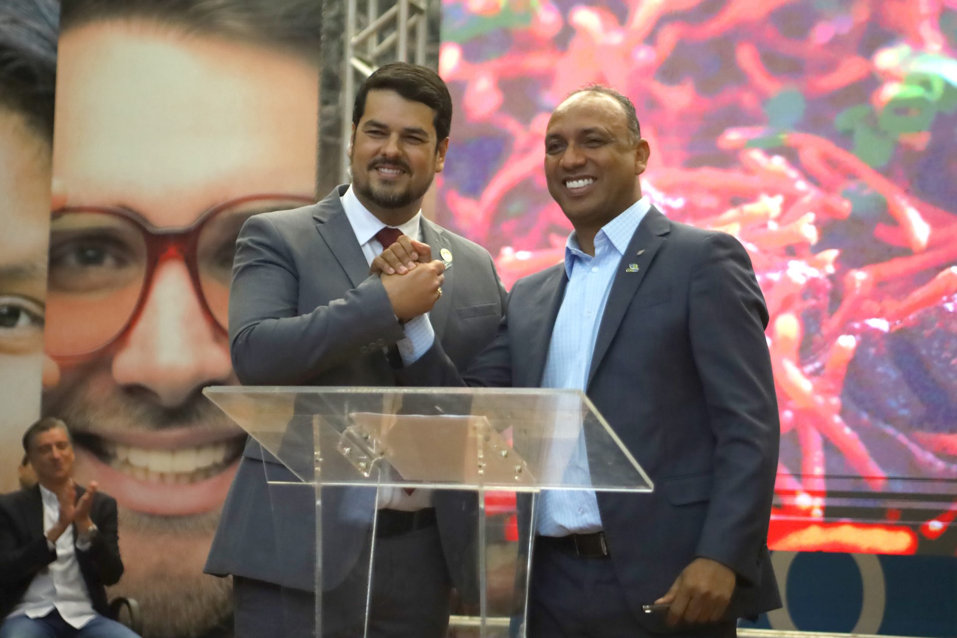 Governo de MS reafirma aos vereadores compromisso de levar investimentos aos 79 municípios Governo de MS reafirma aos vereadores compromisso de levar investimentos aos 79 municípios