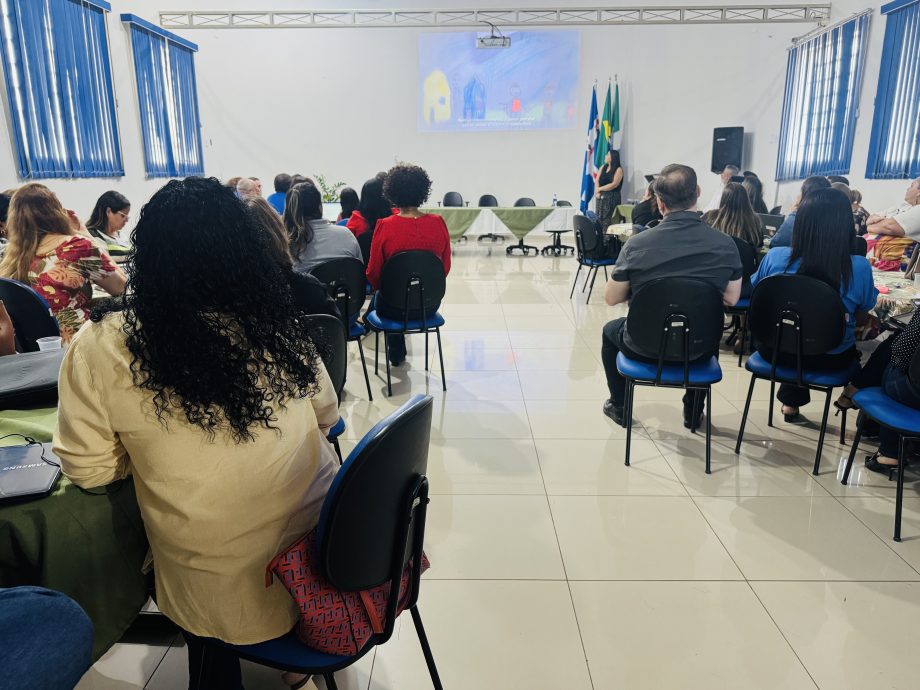 Rede Municipal de Três Lagoas realiza evento de repactuação do Projeto “Matemática ProFuturo” Rede Municipal de Três Lagoas realiza evento de repactuação do Projeto “Matemática ProFuturo”