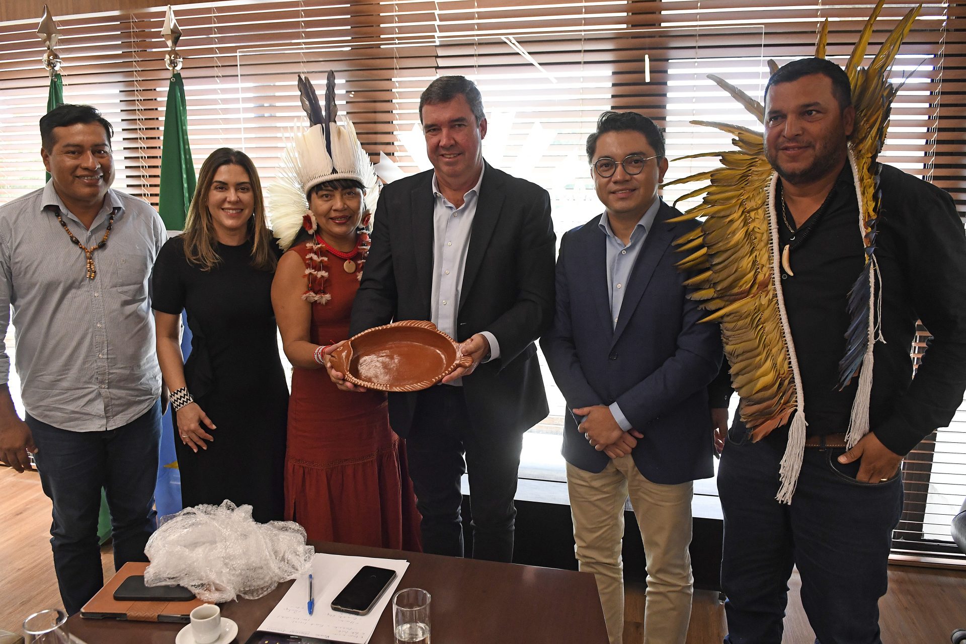 Projetos e avanços nas comunidades indígenas são destacados em encontro com lideranças de MS Projetos e avanços nas comunidades indígenas são destacados em encontro com lideranças de MS