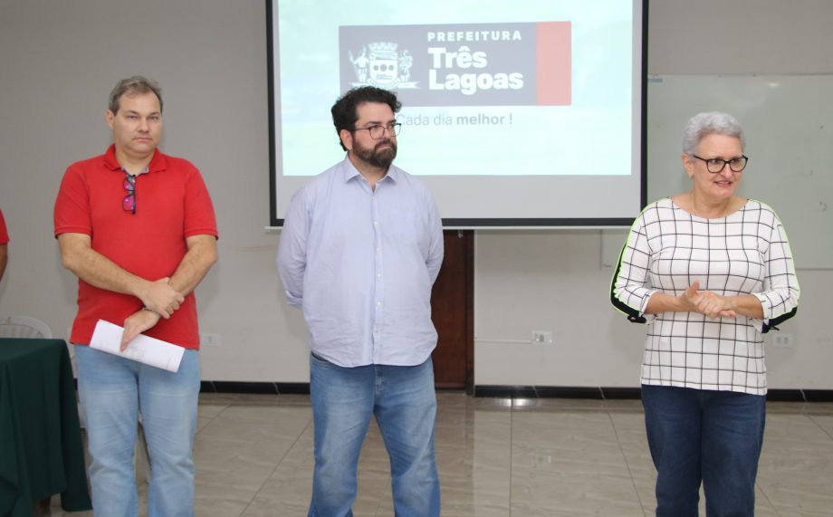 Prefeitura publica decreto de transposição de ACS e ACE da SMS para o regime estatutário e inicia orientação individualizada a servidores sobre mudança Prefeitura publica decreto de transposição de ACS e ACE da SMS para o regime estatutário e inicia orientação individualizada a servidores sobre mudança