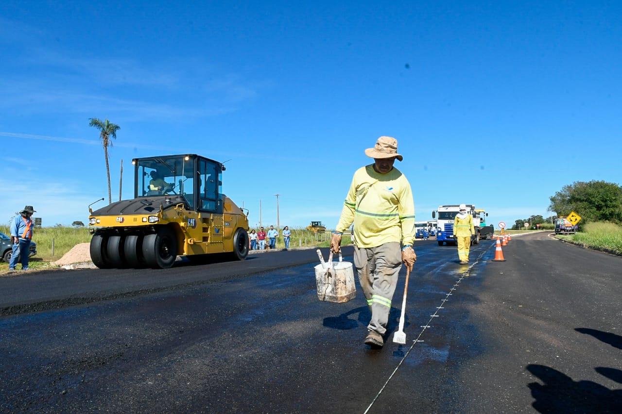 Municipalista: com foco no desenvolvimento, Governo entrega aeródromo e investe em rodovias em Camapuã