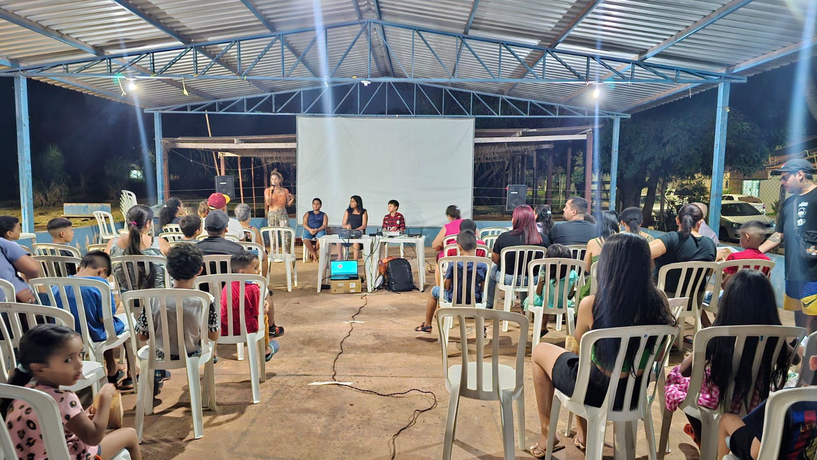 Adolescentes da periferia de Campo Grande transformam vivências em cinema com celulares nas mãos Adolescentes da periferia de Campo Grande transformam vivências em cinema com celulares nas mãos