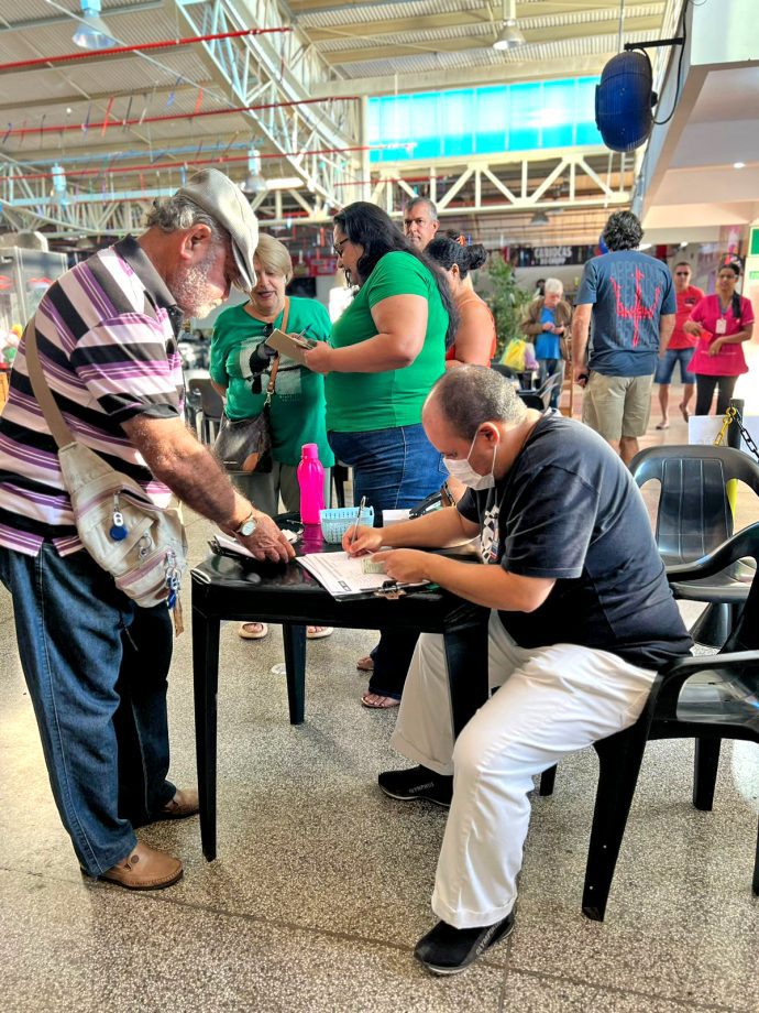 Apesar de ainda estar baixa, Três Lagoas sobe 11,93% na imunização após liberação da vacina contra gripe Apesar de ainda estar baixa, Três Lagoas sobe 11,93% na imunização após liberação da vacina contra gripe