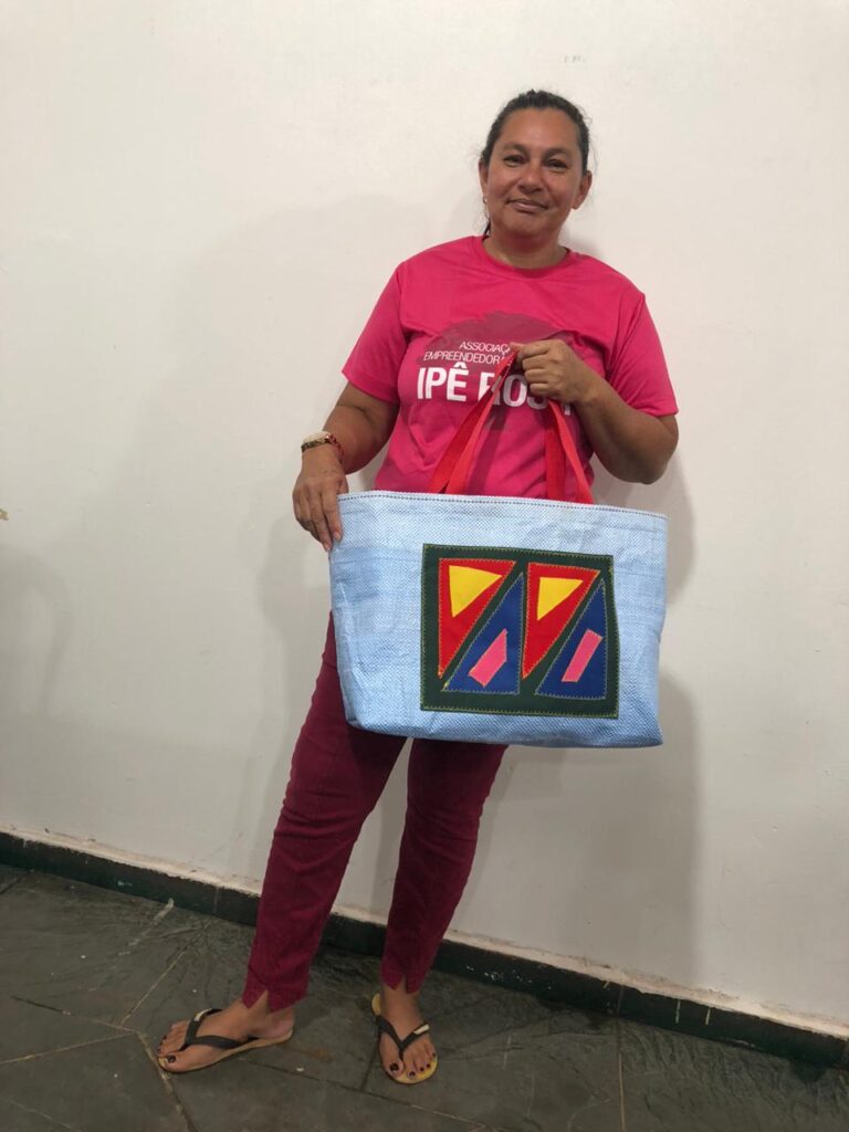 Três Lagoas recebe Exposição Costura Sustentável: moda, sustentabilidade e protagonismo feminino em destaque Três Lagoas recebe Exposição Costura Sustentável: moda, sustentabilidade e protagonismo feminino em destaque