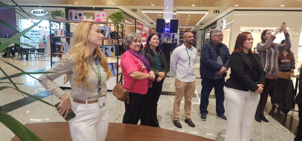 Costura que transforma: mulheres de Bataguassu exibem moda sustentável no Shopping Três Lagoas Costura que transforma: mulheres de Bataguassu exibem moda sustentável no Shopping Três Lagoas
