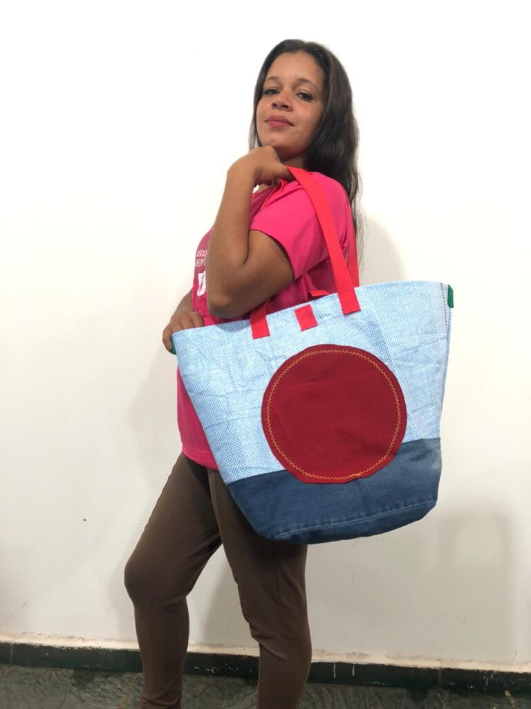 Três Lagoas recebe Exposição Costura Sustentável: moda, sustentabilidade e protagonismo feminino em destaque Três Lagoas recebe Exposição Costura Sustentável: moda, sustentabilidade e protagonismo feminino em destaque
