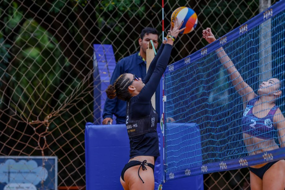 Késia e Clara Ventania garantem pódio em todas as categorias da 2ª etapa do Circuito Estadual de Vôlei de Praia Késia e Clara Ventania garantem pódio em todas as categorias da 2ª etapa do Circuito Estadual de Vôlei de Praia