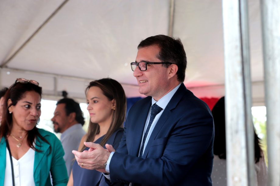 Desfile Cívico de 110 anos de TL é marcado por anúncios de investimentos e participação popular Desfile Cívico de 110 anos de TL é marcado por anúncios de investimentos e participação popular