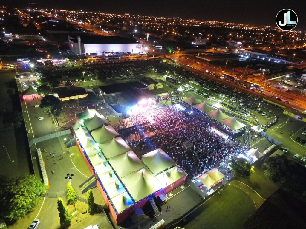 Shows milionários e público recorde marcarão o aniversário de Três Lagoas Shows milionários e público recorde marcarão o aniversário de Três Lagoas