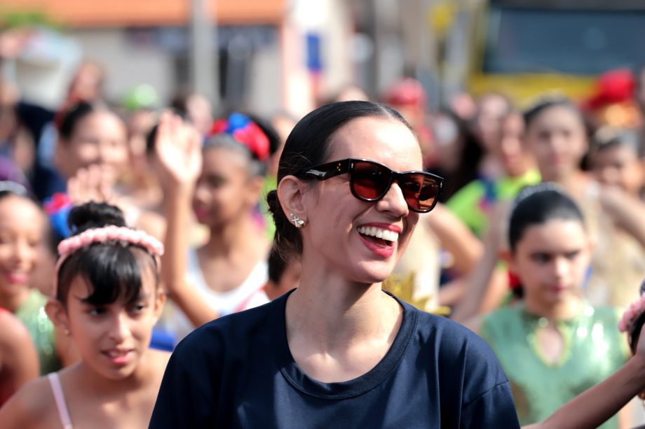 Desfile Cívico de 110 anos de TL é marcado por anúncios de investimentos e participação popular Desfile Cívico de 110 anos de TL é marcado por anúncios de investimentos e participação popular