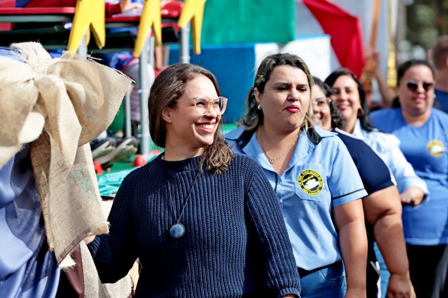 Desfile Cívico de 110 anos de TL é marcado por anúncios de investimentos e participação popular Desfile Cívico de 110 anos de TL é marcado por anúncios de investimentos e participação popular