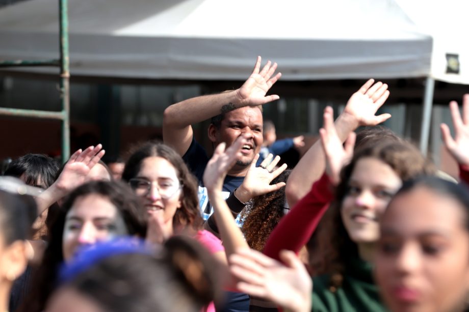 Desfile Cívico de 110 anos de TL é marcado por anúncios de investimentos e participação popular Desfile Cívico de 110 anos de TL é marcado por anúncios de investimentos e participação popular