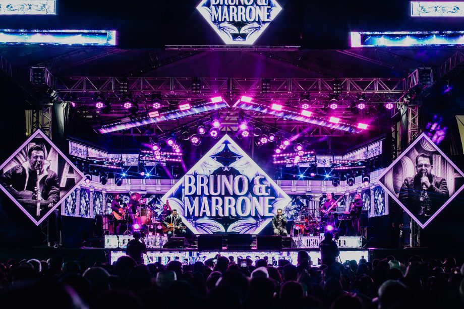 Abertura do Rodeio emociona público na Expotrês 2025 com show de Bruno & Marrone e participação especial de Enzo Rabelo