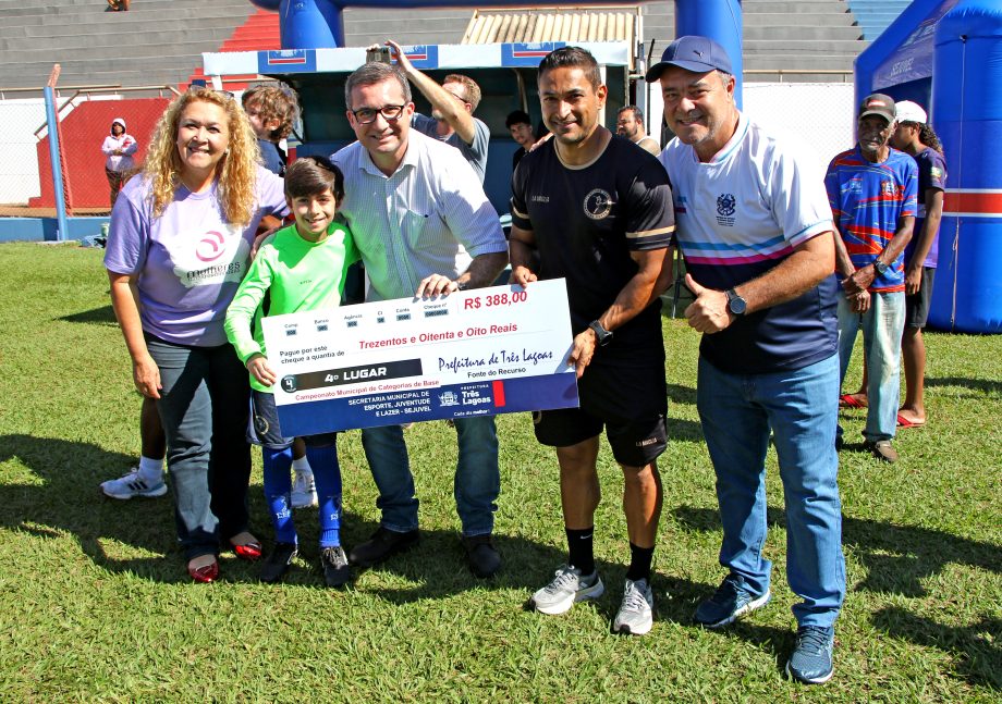 E. F. Pedrinho é o grande campeão do Campeonato Sub-9 e 11 de Futebol de Base 2025 E. F. Pedrinho é o grande campeão do Campeonato Sub-9 e 11 de Futebol de Base 2025