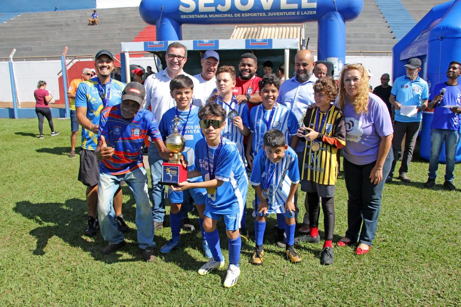 E. F. Pedrinho é o grande campeão do Campeonato Sub-9 e 11 de Futebol de Base 2025 E. F. Pedrinho é o grande campeão do Campeonato Sub-9 e 11 de Futebol de Base 2025
