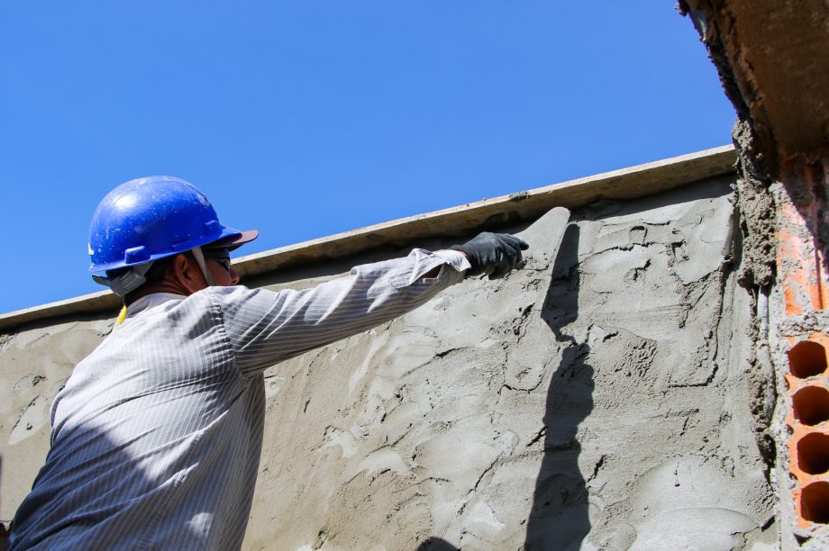 Prefeitura avança na construção de 50 casas populares no Jardim das Violetas Prefeitura avança na construção de 50 casas populares no Jardim das Violetas