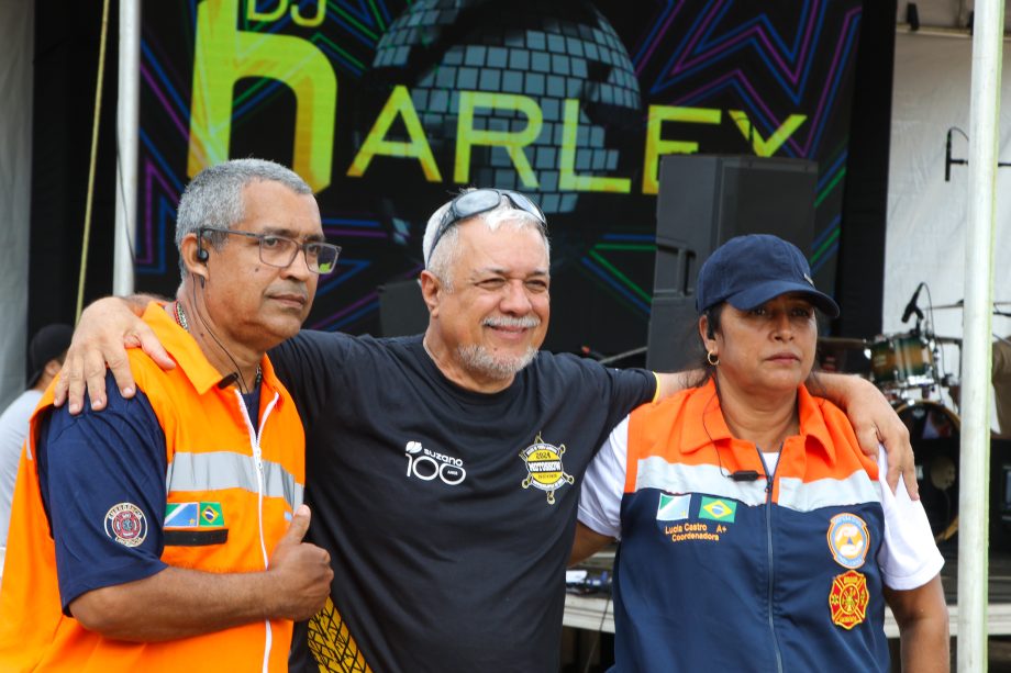 CONFIRA AS FOTOS! 13º Encontro de Carros Antigos movimenta Balneário Municipal no final de semana CONFIRA AS FOTOS! 13º Encontro de Carros Antigos movimenta Balneário Municipal no final de semana