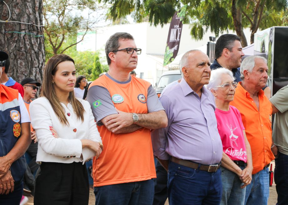 CONFIRA AS FOTOS! 13º Encontro de Carros Antigos movimenta Balneário Municipal no final de semana CONFIRA AS FOTOS! 13º Encontro de Carros Antigos movimenta Balneário Municipal no final de semana
