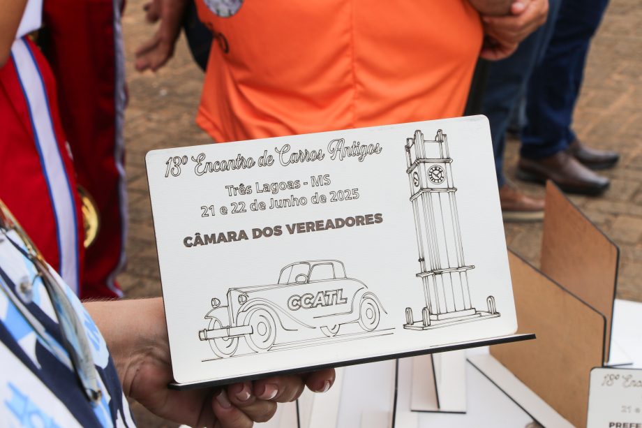 CONFIRA AS FOTOS! 13º Encontro de Carros Antigos movimenta Balneário Municipal no final de semana CONFIRA AS FOTOS! 13º Encontro de Carros Antigos movimenta Balneário Municipal no final de semana