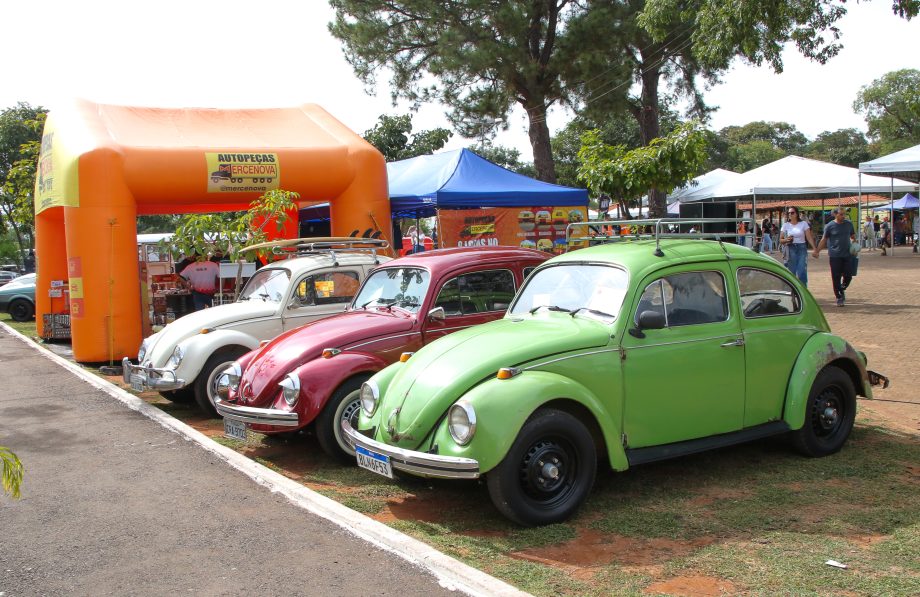 CONFIRA AS FOTOS! 13º Encontro de Carros Antigos movimenta Balneário Municipal no final de semana CONFIRA AS FOTOS! 13º Encontro de Carros Antigos movimenta Balneário Municipal no final de semana
