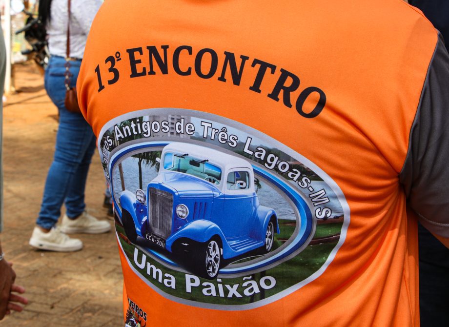 CONFIRA AS FOTOS! 13º Encontro de Carros Antigos movimenta Balneário Municipal no final de semana CONFIRA AS FOTOS! 13º Encontro de Carros Antigos movimenta Balneário Municipal no final de semana