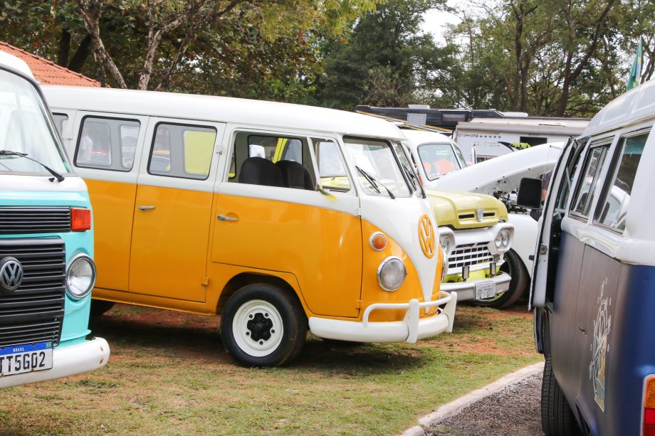 CONFIRA AS FOTOS! 13º Encontro de Carros Antigos movimenta Balneário Municipal no final de semana CONFIRA AS FOTOS! 13º Encontro de Carros Antigos movimenta Balneário Municipal no final de semana