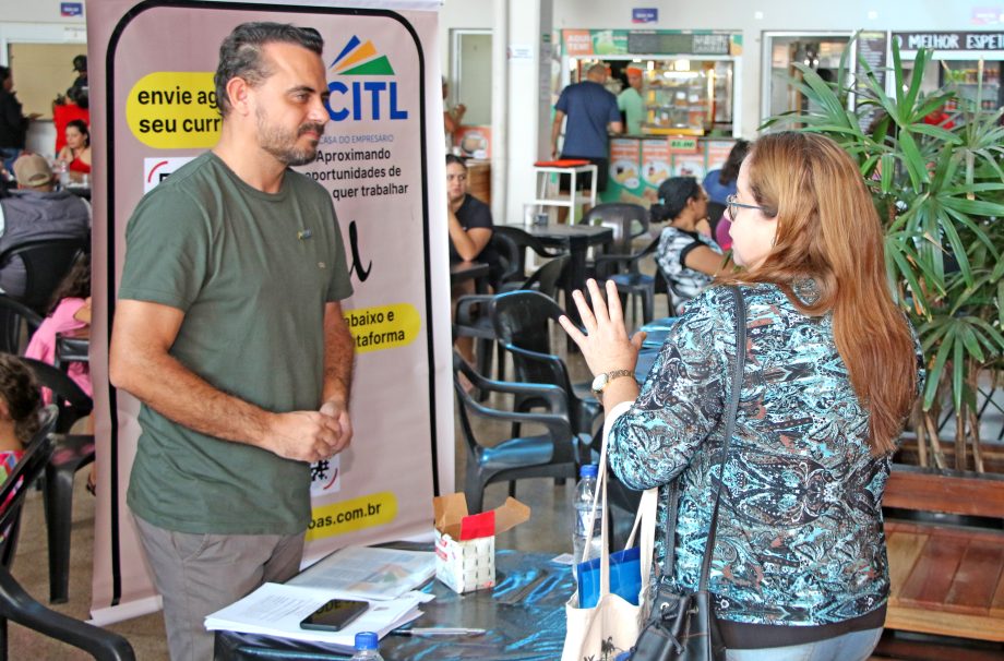 Feirão da Oportunidade teve mais 550 currículos entregues e 6 mil empresas representadas por associações na Feira Central Feirão da Oportunidade teve mais 550 currículos entregues e 6 mil empresas representadas por associações na Feira Central
