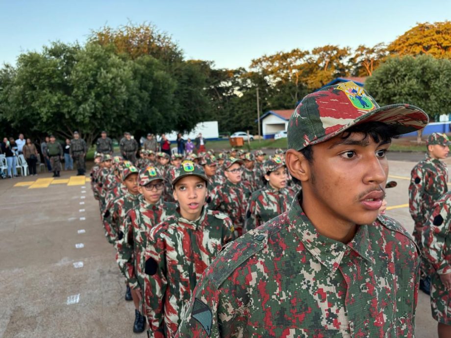 SMAS realizou formatura de crianças e adolescentes do Patrulha Florestinha em parceria com a PMA