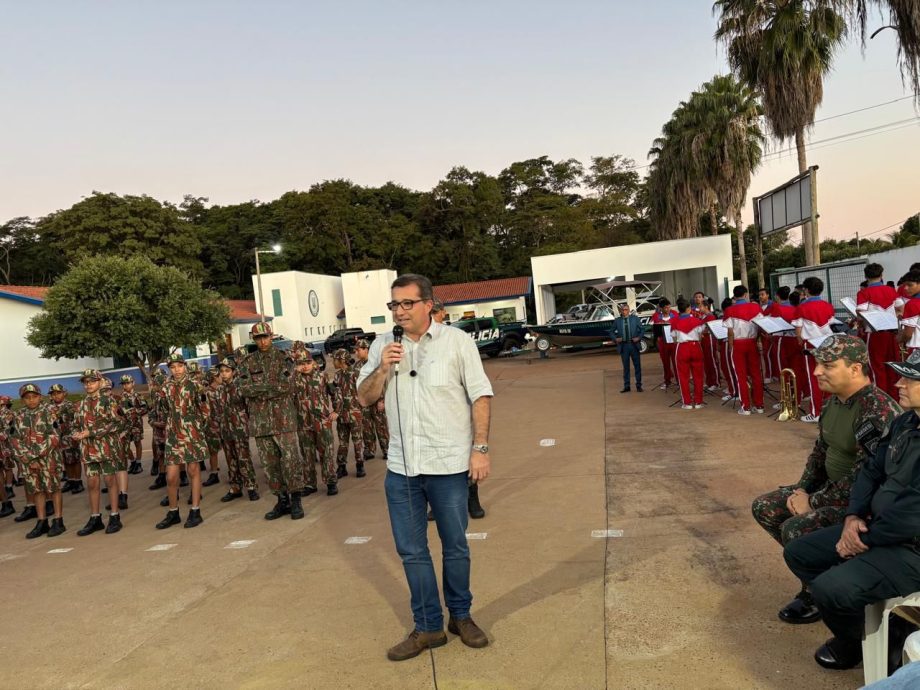 SMAS realizou formatura de crianças e adolescentes do Patrulha Florestinha em parceria com a PMA