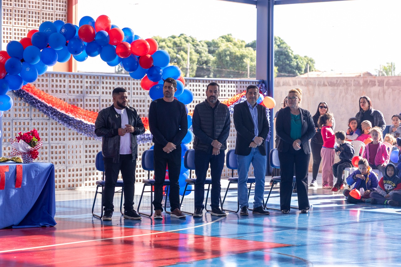 Vereadores prestigiam inaugurações de espaços para Projeto Escola de Tempo Integral (PROETI) Vereadores prestigiam inaugurações de espaços para Projeto Escola de Tempo Integral (PROETI)
