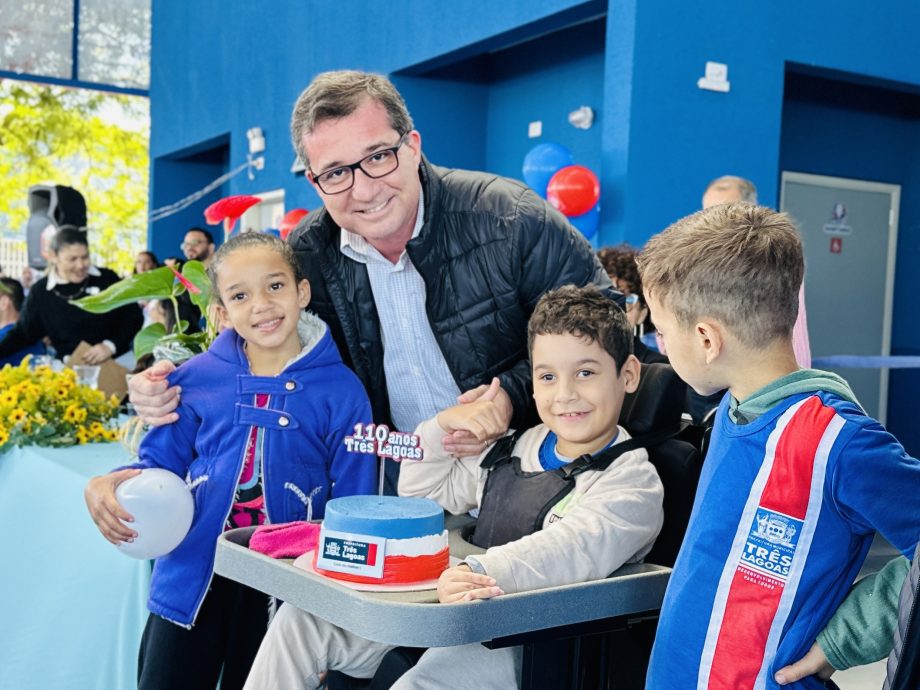 Escola Parque São Carlos recebe três novas salas pelo Projeto Escola de Tempo Integral (PROETI) Escola Parque São Carlos recebe três novas salas pelo Projeto Escola de Tempo Integral (PROETI)