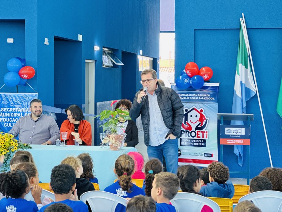 Escola Parque São Carlos recebe três novas salas pelo Projeto Escola de Tempo Integral (PROETI) Escola Parque São Carlos recebe três novas salas pelo Projeto Escola de Tempo Integral (PROETI)