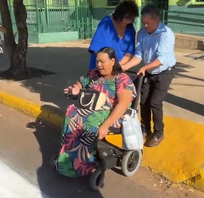 Cadeirantes denunciam falta de acessibilidade em Três Lagoas e cobram ação do poder público