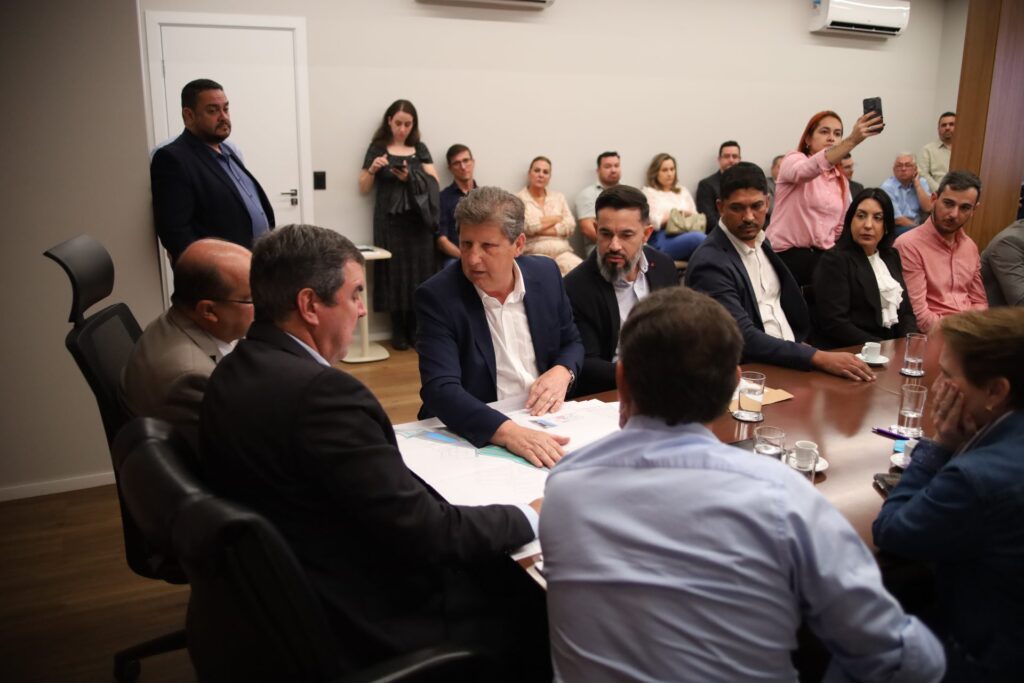 MS Ativo Municipalismo: Chapadão do Sul recebe investimentos em recapeamento e drenagem MS Ativo Municipalismo: Chapadão do Sul recebe investimentos em recapeamento e drenagem