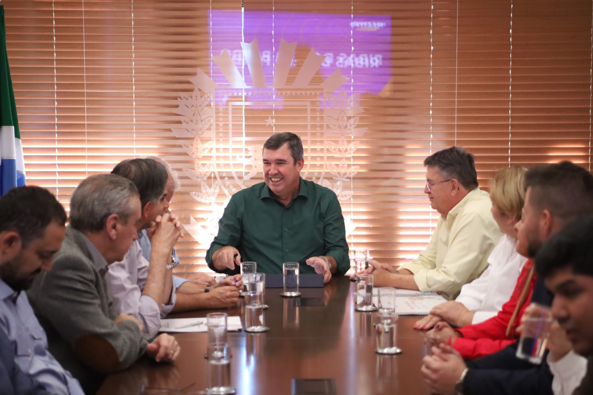 Ribas do Rio Pardo ganha pavimentação de bairros e ordem de serviço para obra de acesso ao Polo Industrial Ribas do Rio Pardo ganha pavimentação de bairros e ordem de serviço para obra de acesso ao Polo Industrial