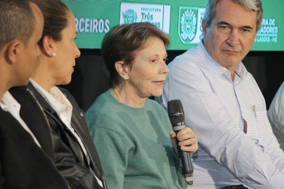 Prefeito de TL e senadora Tereza Cristina marcam presença no 1º Encontro da Citricultura Prefeito de TL e senadora Tereza Cristina marcam presença no 1º Encontro da Citricultura
