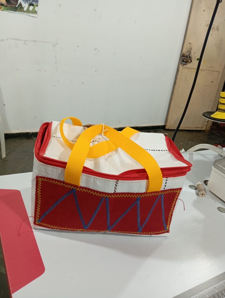 Três Lagoas recebe Exposição Costura Sustentável: moda, sustentabilidade e protagonismo feminino em destaque Três Lagoas recebe Exposição Costura Sustentável: moda, sustentabilidade e protagonismo feminino em destaque