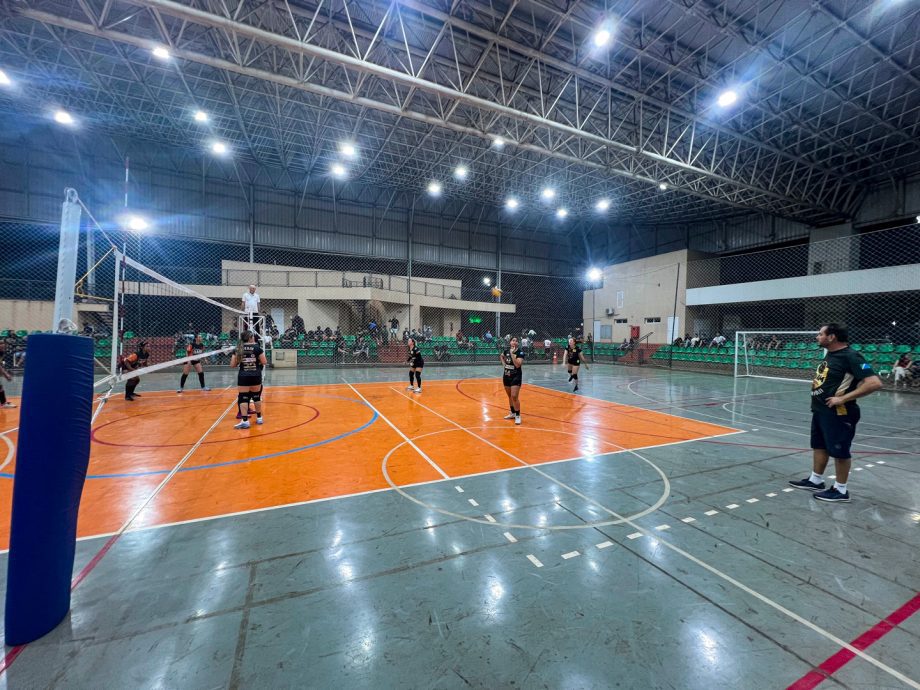 1ª Rodada do Campeonato Municipal de Voleibol 2025 agitou o Ginásio “Eduardo Milanez”