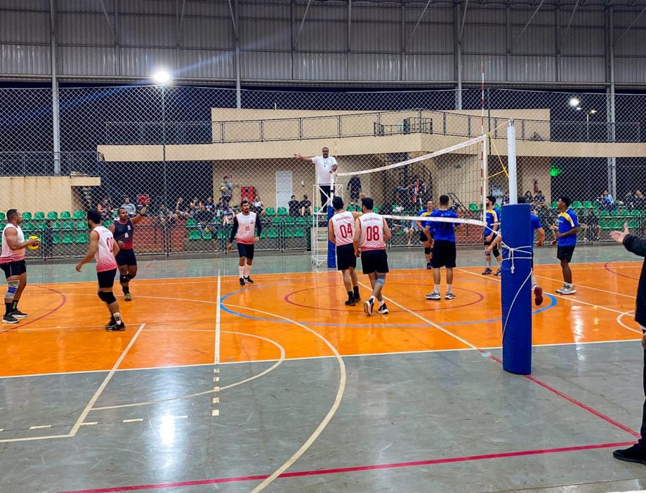 1ª Rodada do Campeonato Municipal de Voleibol 2025 agitou o Ginásio “Eduardo Milanez”