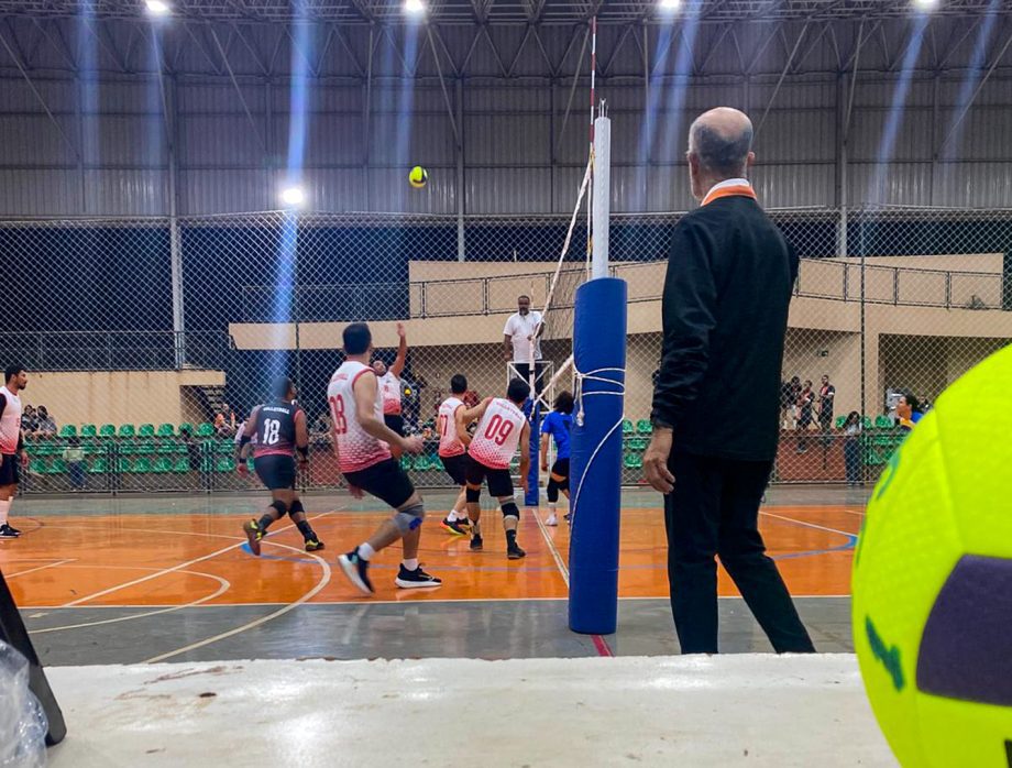 1ª Rodada do Campeonato Municipal de Voleibol 2025 agitou o Ginásio “Eduardo Milanez”