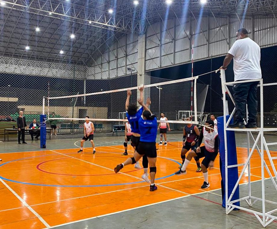 1ª Rodada do Campeonato Municipal de Voleibol 2025 agitou o Ginásio “Eduardo Milanez”