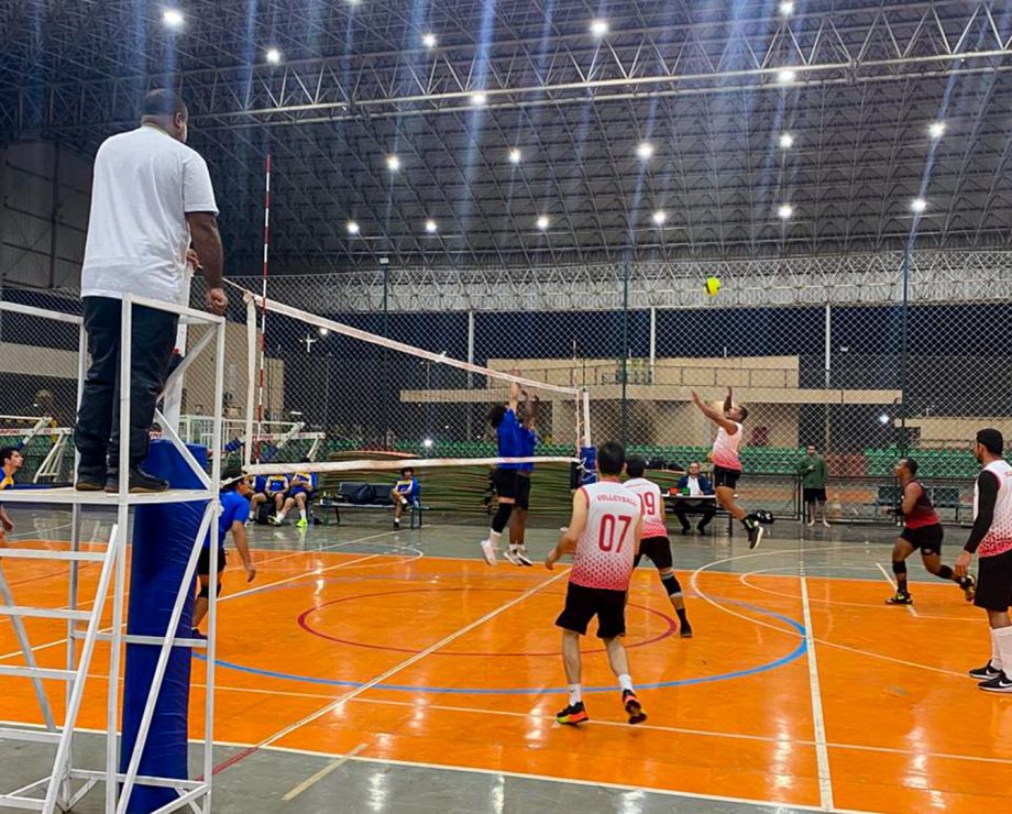 1ª Rodada do Campeonato Municipal de Voleibol 2025 agitou o Ginásio “Eduardo Milanez”