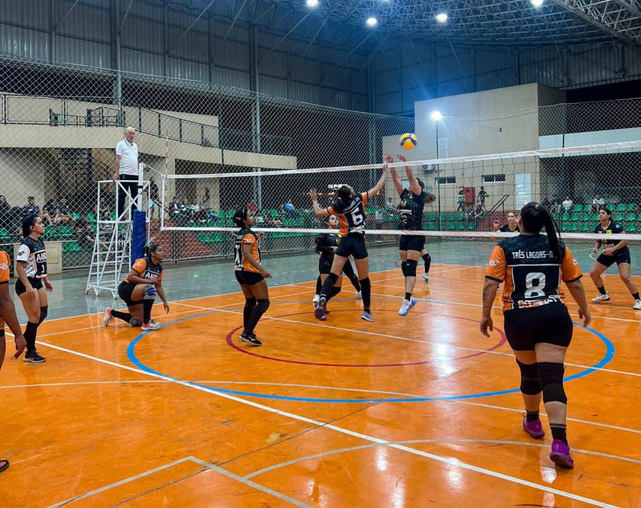 1ª Rodada do Campeonato Municipal de Voleibol 2025 agitou o Ginásio “Eduardo Milanez”