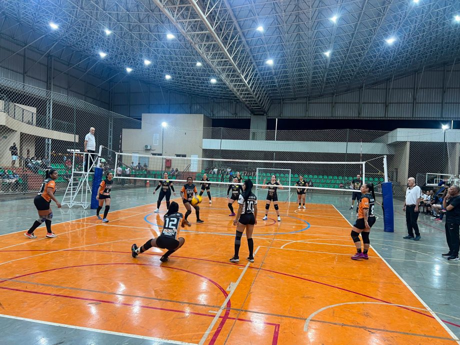 1ª Rodada do Campeonato Municipal de Voleibol 2025 agitou o Ginásio “Eduardo Milanez”