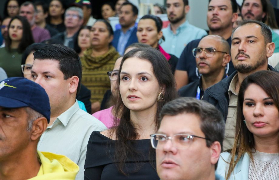 Líderes políticos ouvem população em Audiência Pública de Revisão do Plano Diretor de Três Lagoas Líderes políticos ouvem população em Audiência Pública de Revisão do Plano Diretor de Três Lagoas