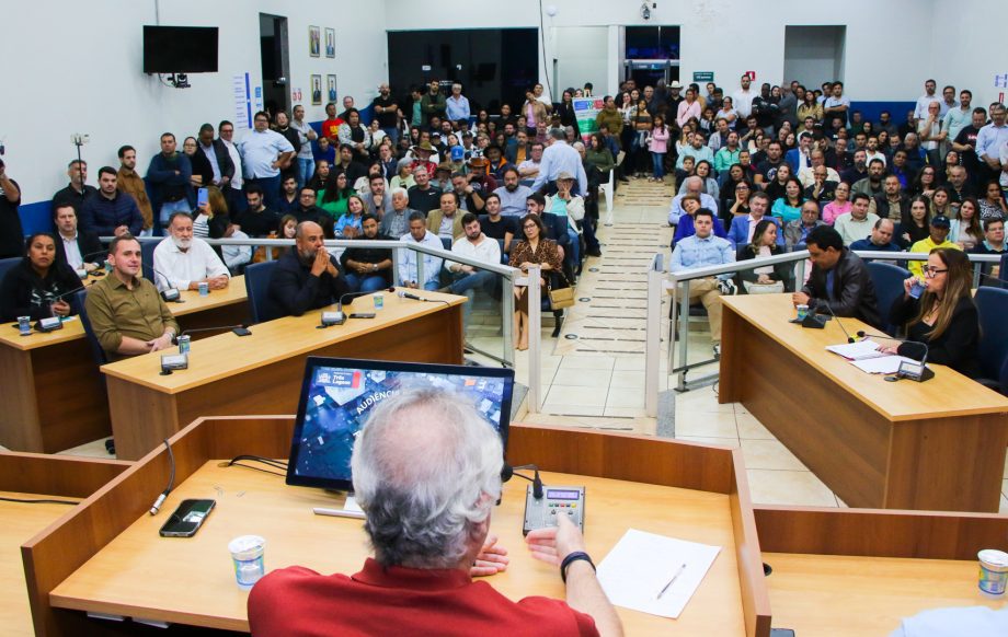 Líderes políticos ouvem população em Audiência Pública de Revisão do Plano Diretor de Três Lagoas Líderes políticos ouvem população em Audiência Pública de Revisão do Plano Diretor de Três Lagoas